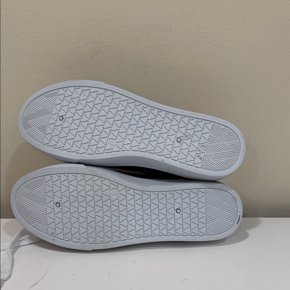 NEW - Bobbie Brooks Black and White Sneakers ( sz 8) - Picture 5 of 5